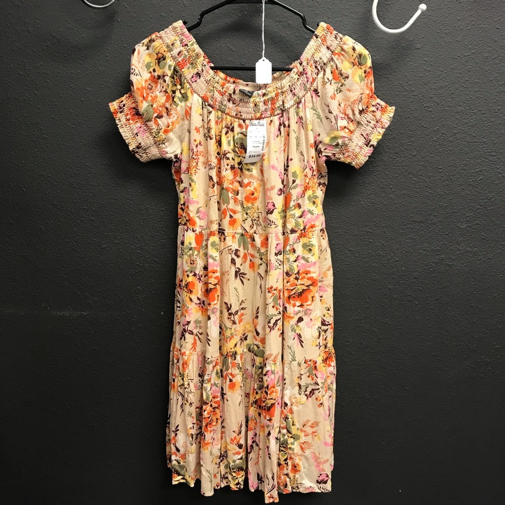 NWT- ANGIE summer dress